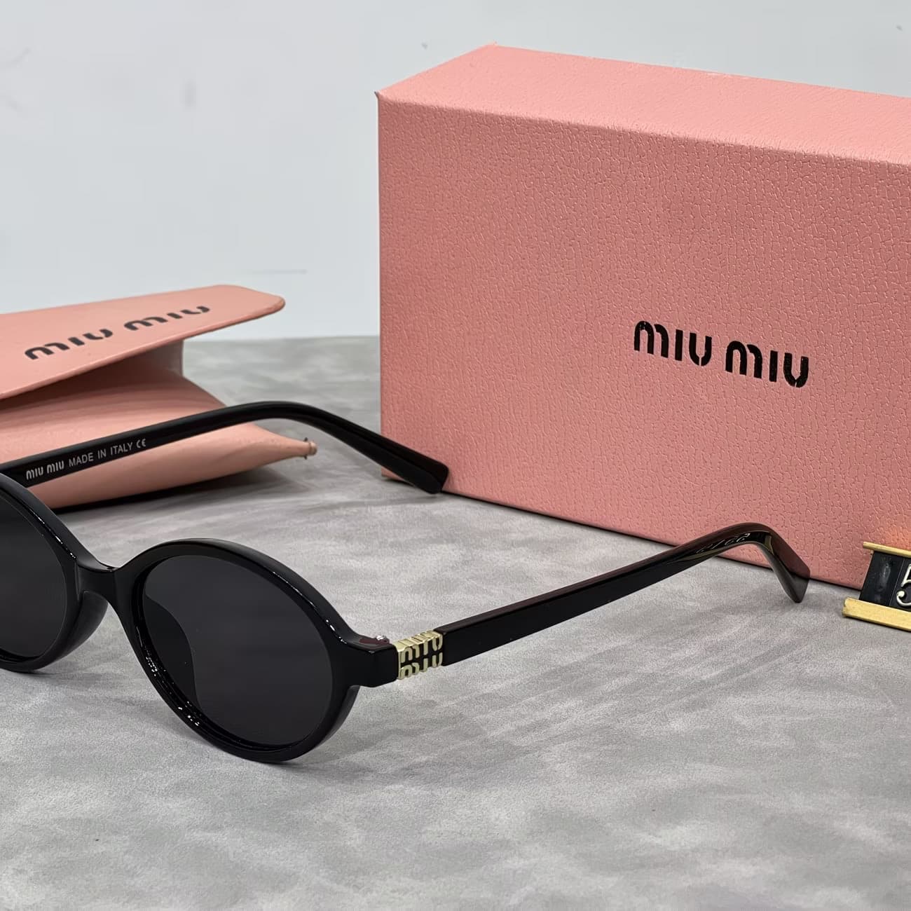 Nouvelles lunettes de soleil